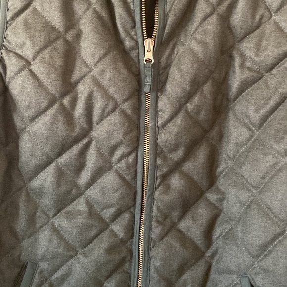 ✨Old Navy Army Green Vest✨ - Picture 2 of 3